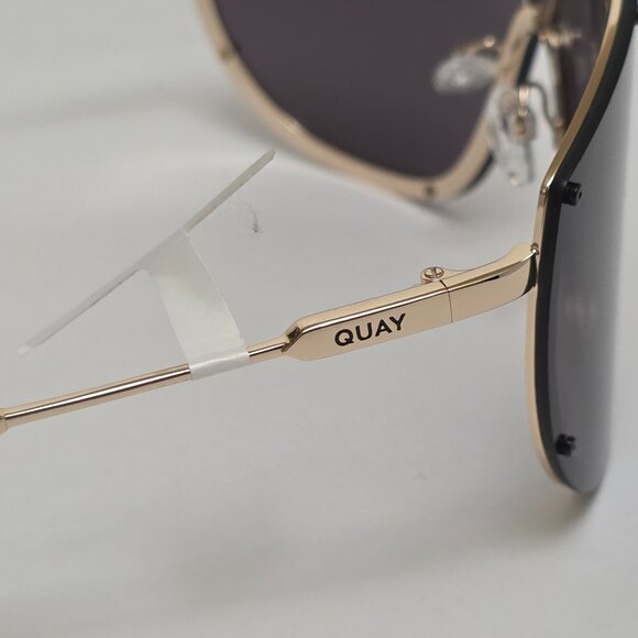Quay Australia On Set Oversized Shield Sunglasses - Picture 11 of 12